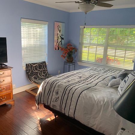 Wilton Manors A Mens Oasis Bed and Breakfast Eksteriør billede