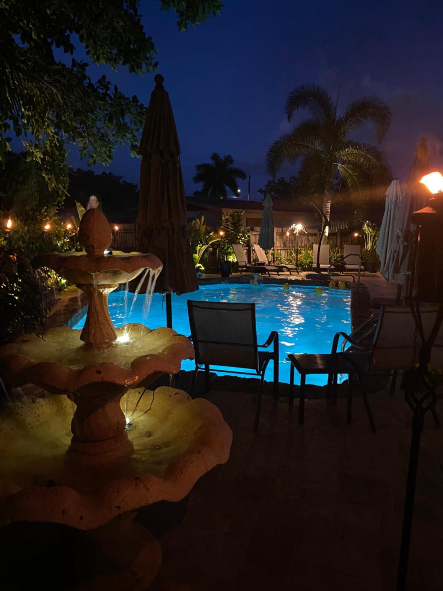 Wilton Manors A Mens Oasis Bed and Breakfast Eksteriør billede
